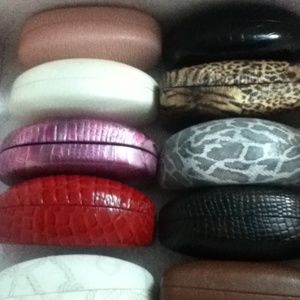 lots of fashionista sunglasses!